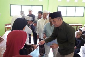 ARM Gelar Santunan Anak Yatim dan Jompo di Pesantren Nurul Jaza Bantarkalong