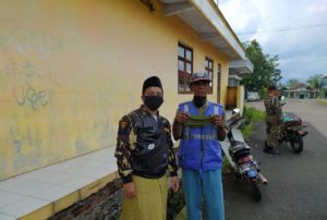 Ansor Cibereum Bagikan Masker Gratis