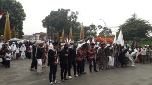 Umat Islam Tasikmalaya Gelar Aksi, KH Yan-Yan: Jika Djarot Cs tidak di Tangkap Penegak Hukum, Umat Islam Akan Pakai Cara Sendiri