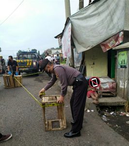 Ditemukan Mayat Laki-Laki di Depan Pasar Indihiang