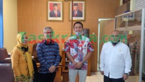 Anggota DPR-RI Fraksi Gerindra Salurkan Mesin WUB & Peralatan IKM