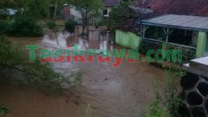 Dua Desa di Kecamatan Ciawi Dilanda Banjir dan Longsor