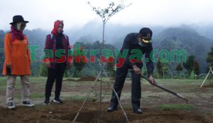 Ketua DPRD Kabupaten Tasikmalaya Ajak Masyarakat Tanam Pohon