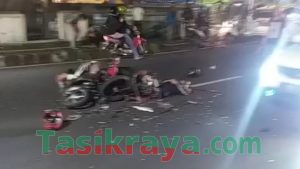 Heboh ! Tabrakan Adu Bagong di Sutsen 1 Pengendara Tewas