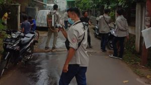 Patut Dicontoh! Karang Taruna Kecamatan Cibeureum Lakukan Penyemprotan Disinfektan di Sembilan Kelurahan