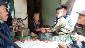 Ormas Brigez Cineam Bagikan Puluhan Sembako Kepada Lansia