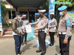 Vaksinasi di Polres Tasikmalaya Dapat Hadiah SIM Gratis