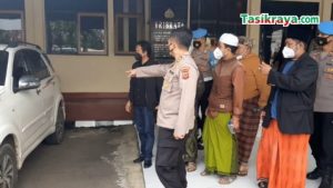 Korlap Aksi Ricuh Pembebasan HRS Langsung Dibawa ke Polda Jabar