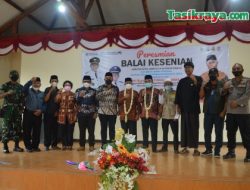 DPR-RI Komisi V Resmikan Balai Kesenian, Kades Guranteng: Persembahan Untuk Masyarakat