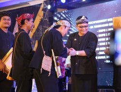 Enjoy Tasikmalaya Menerima Penghargaan dari Bupati