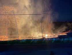 Pabrik Kayu di Tasikmalaya Ludes Dilahap Si Jago Merah