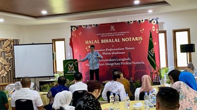 Puluhan Notaris Baru Diberikan Pembekalan Acara Halal Bihalal