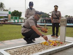 HUT Polwan ke-77, Polres Tasikmalaya Ziarah dan Tabur Bunga di Taman Makam Pahlawan