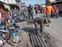 Koramil 1207/Cisayong Bersama Lapisan Masyarakat Korve Sampah Pasar Tawang Banteng
