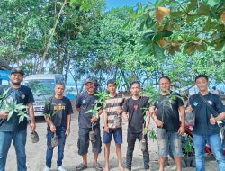 Bentuk Jaga Alam, Pemuda Bina Mandiri Tanam Pohon di Wisata Cipatujah