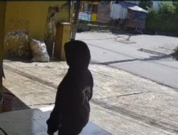 Gagal Maling di Toko Beras Singaparna, Seorang Perempuan Malah Buka Celana