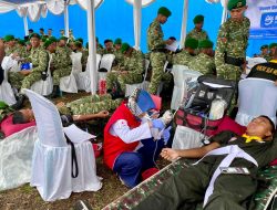 Ratusan Prajurit Yonif TP 939 Macan Putih Gelar Donor Darah Kolaborasi PNM & Gandara Group 37