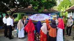 Salurkan Air Bersih 8000 Liter Sambut Hari Bhayangkara ke-80
