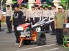 Menyokong Sektor Pertanian, Polres Tasikmalaya Serahkan Bantuan Alsintan ke Kelompok Tani