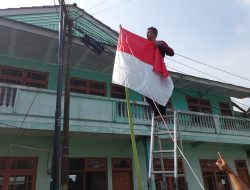 Viral di Medsos Bendera Setengah Tiang Sindir Koruptor, Ketua RT Beri Penjesalan !