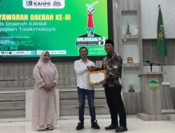 Musda ke-3 MD Kahmi Kabupaten Tasikmalaya Serahkan Penghargaan Founding Father